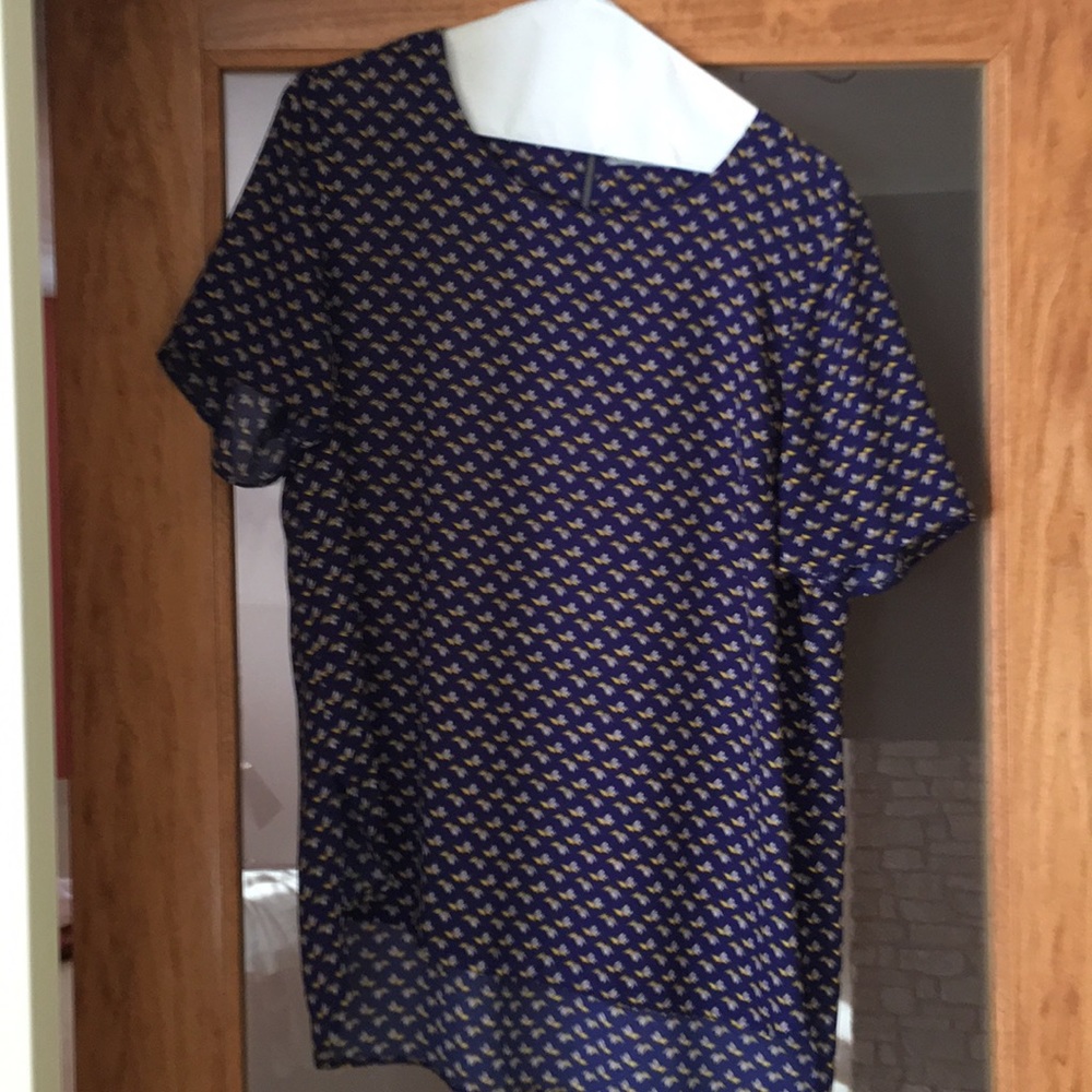 Short sleeve blouse